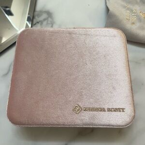 Mini Kendra Scott velvet jewelry box
